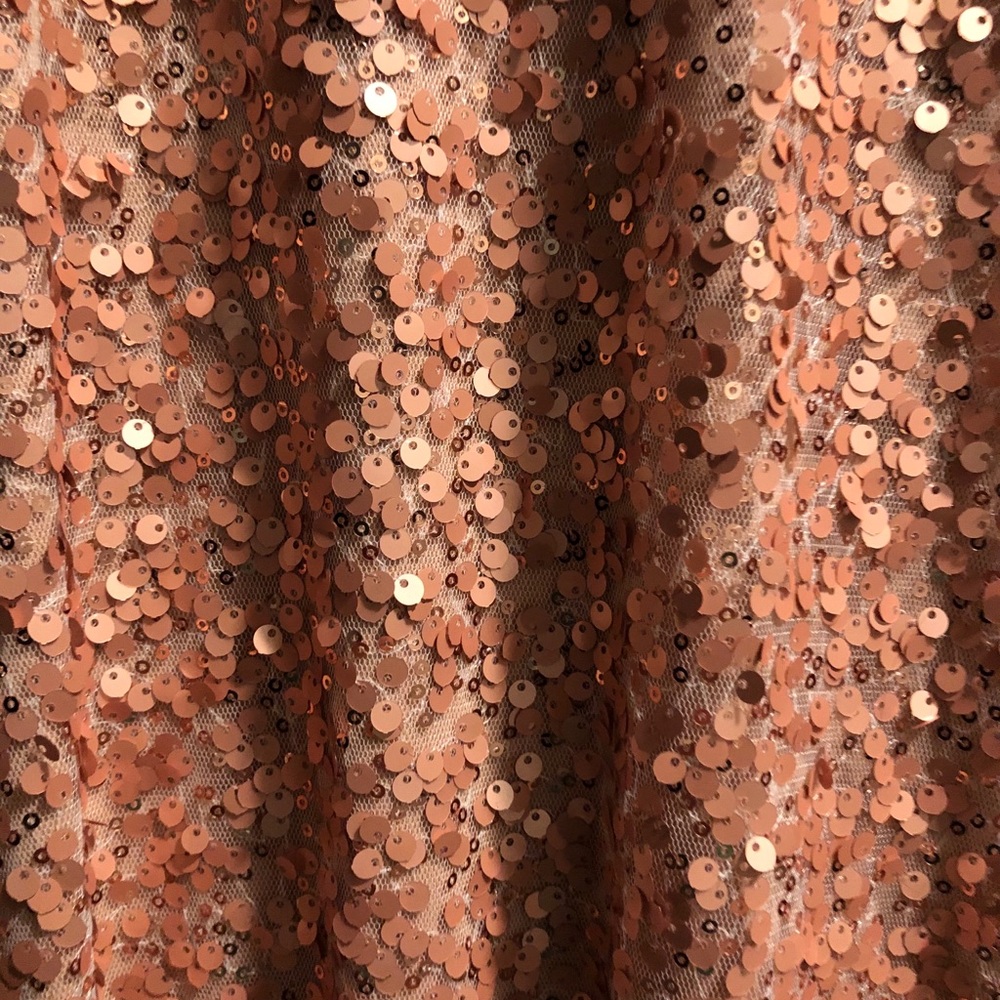 Neesee’s Dress size large. ❤️ - Picture 2 of 8